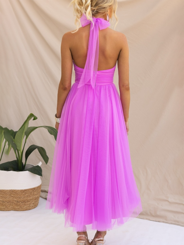 Neues Neckholder-Rollkragenkleid aus Netzstoff