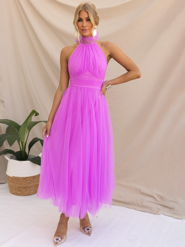 Neues Neckholder-Rollkragenkleid aus Netzstoff