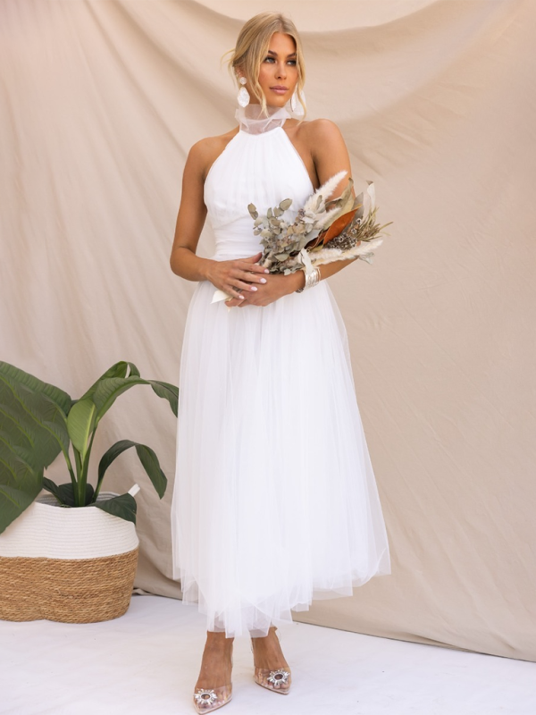Neues Neckholder-Rollkragenkleid aus Netzstoff