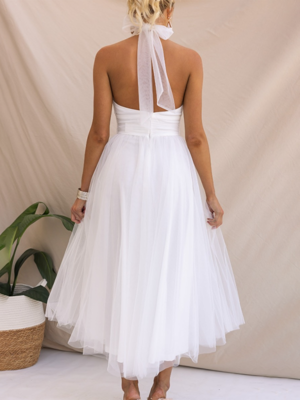 Neues Neckholder-Rollkragenkleid aus Netzstoff