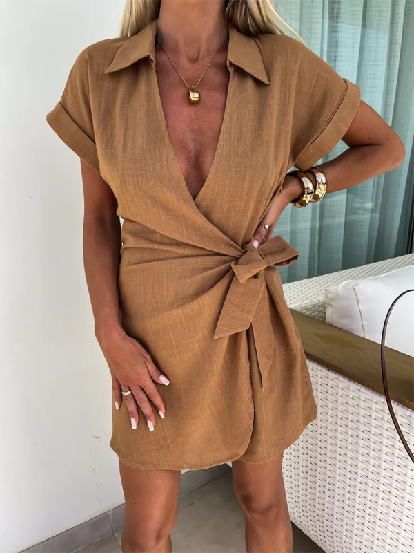 Neuer lässiger Jumpsuit mit Revers und kurzen Ärmeln für Damen