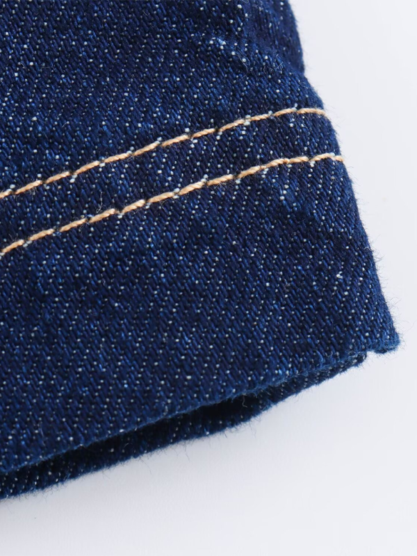 Modisches, kurzes Jeanshemd/Shorts mit Retro-Taschenbesatz