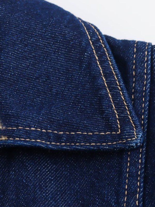 Modisches, kurzes Jeanshemd/Shorts mit Retro-Taschenbesatz