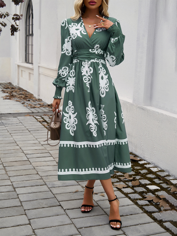 Elegantes Langarmkleid mit V-Ausschnitt und Kontrastfarbdruck