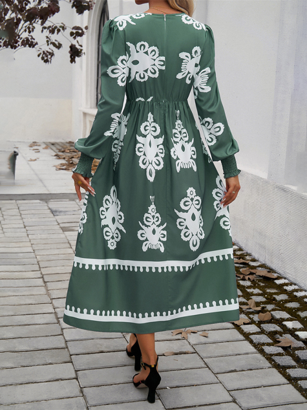 Elegantes Langarmkleid mit V-Ausschnitt und Kontrastfarbdruck
