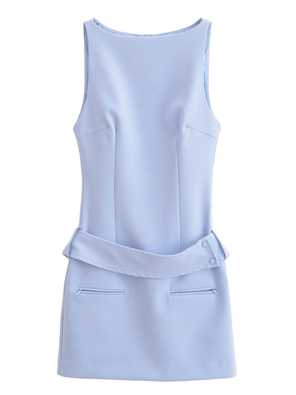 Figurbetontes Kleid mit Gürtel
