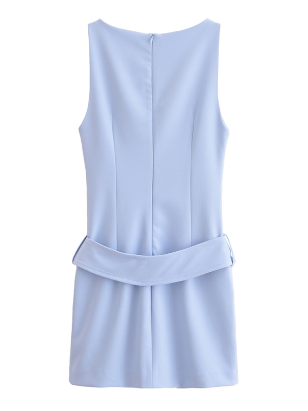 Figurbetontes Kleid mit Gürtel