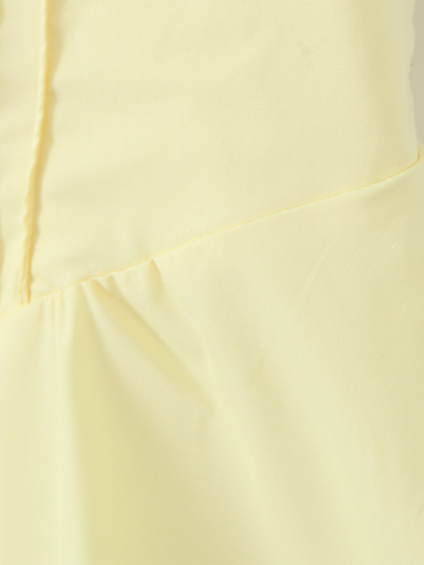 Spitzenkleid mit V-Ausschnitt und Blumenmuster
