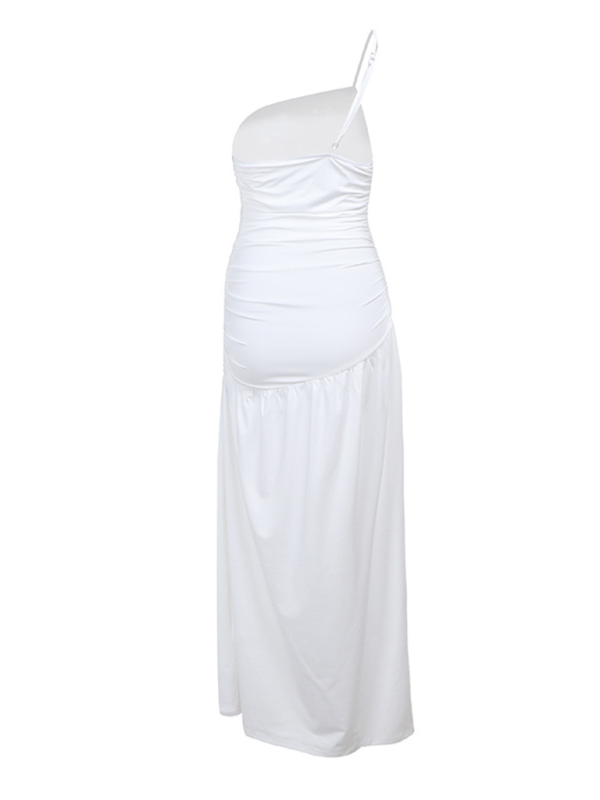 Trägerloses, schulterfreies, gerafftes A-Linien-Kleid mit Schlitz