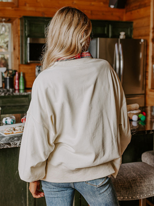 Back view of white loose sweatshirt, casual style