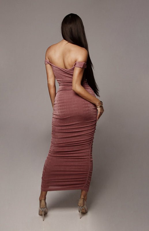 Sexy schulterfreies Faltenkleid
