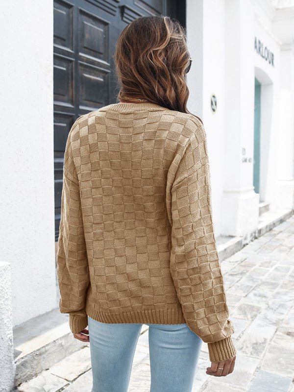 Dreidimensionaler, lockerer Damenpullover mit Karomuster