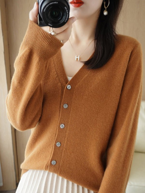 Women’s V-neck Button-front Closures Long Sleeves Cardigan