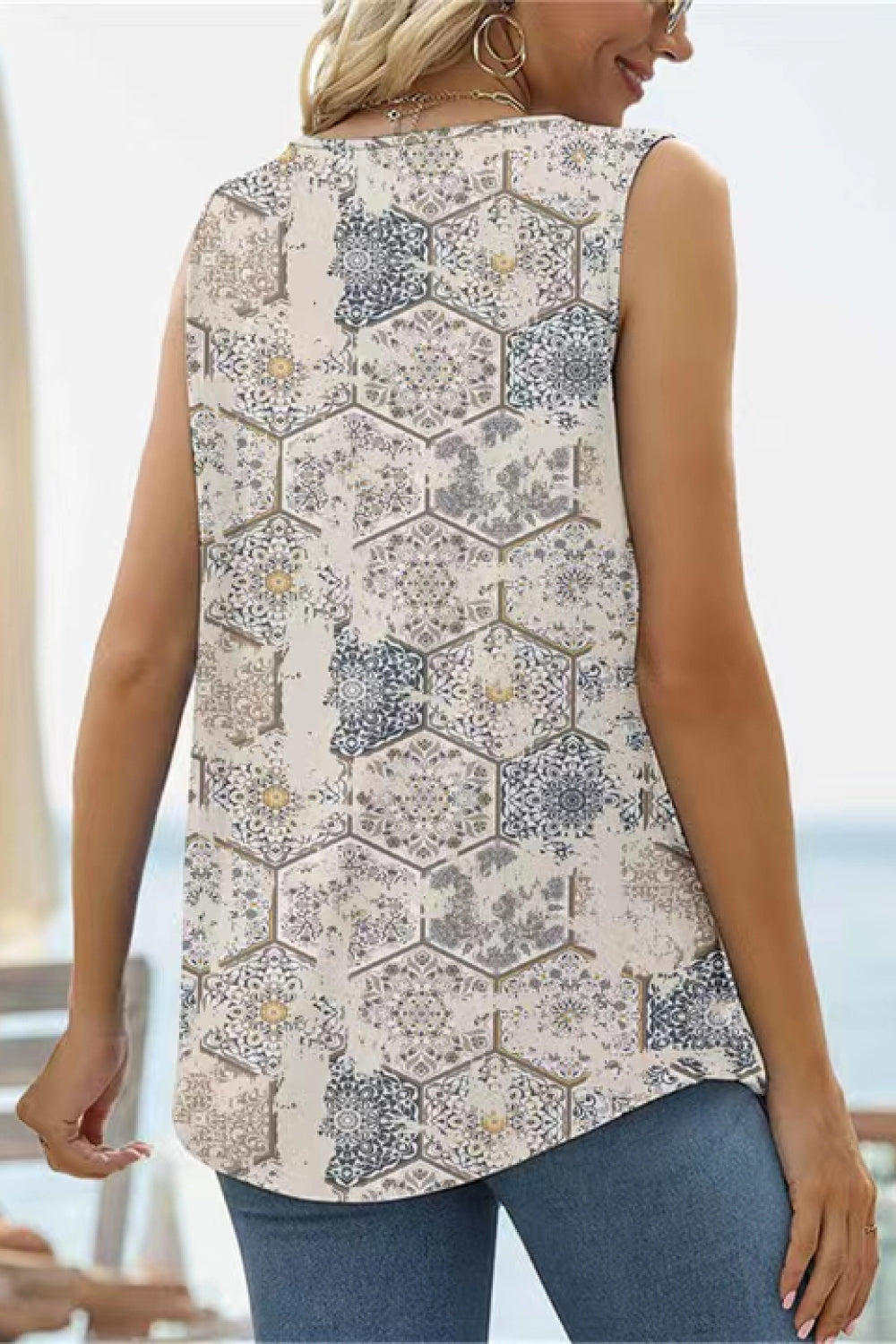 Printed Square Neck Curved Hem Tank