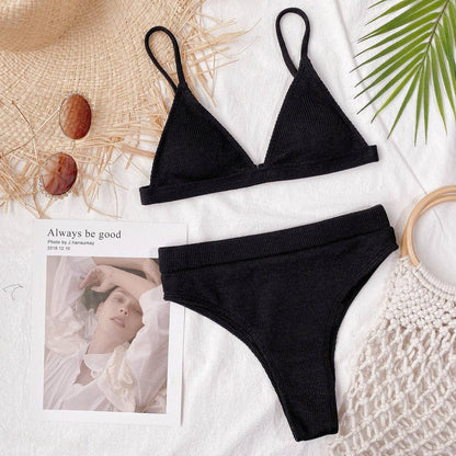 Black ribbed bikini set with fashion magazine