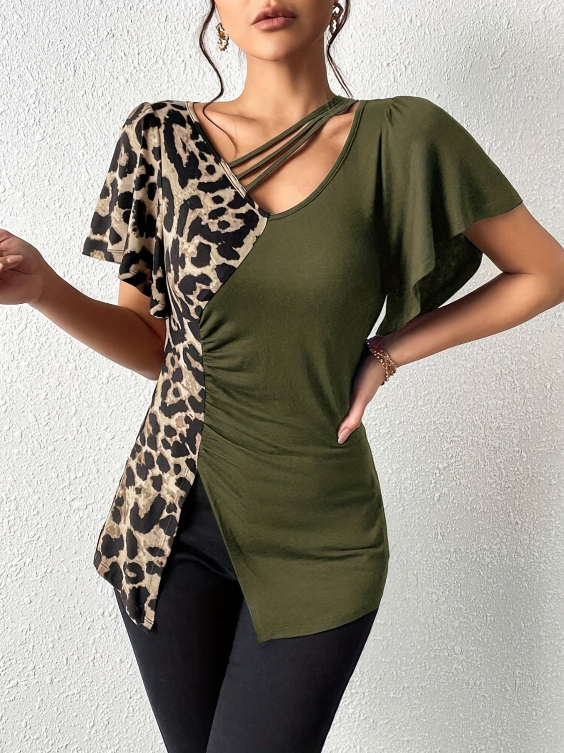 Ruched Leopard Flutter Sleeve T-Shirt