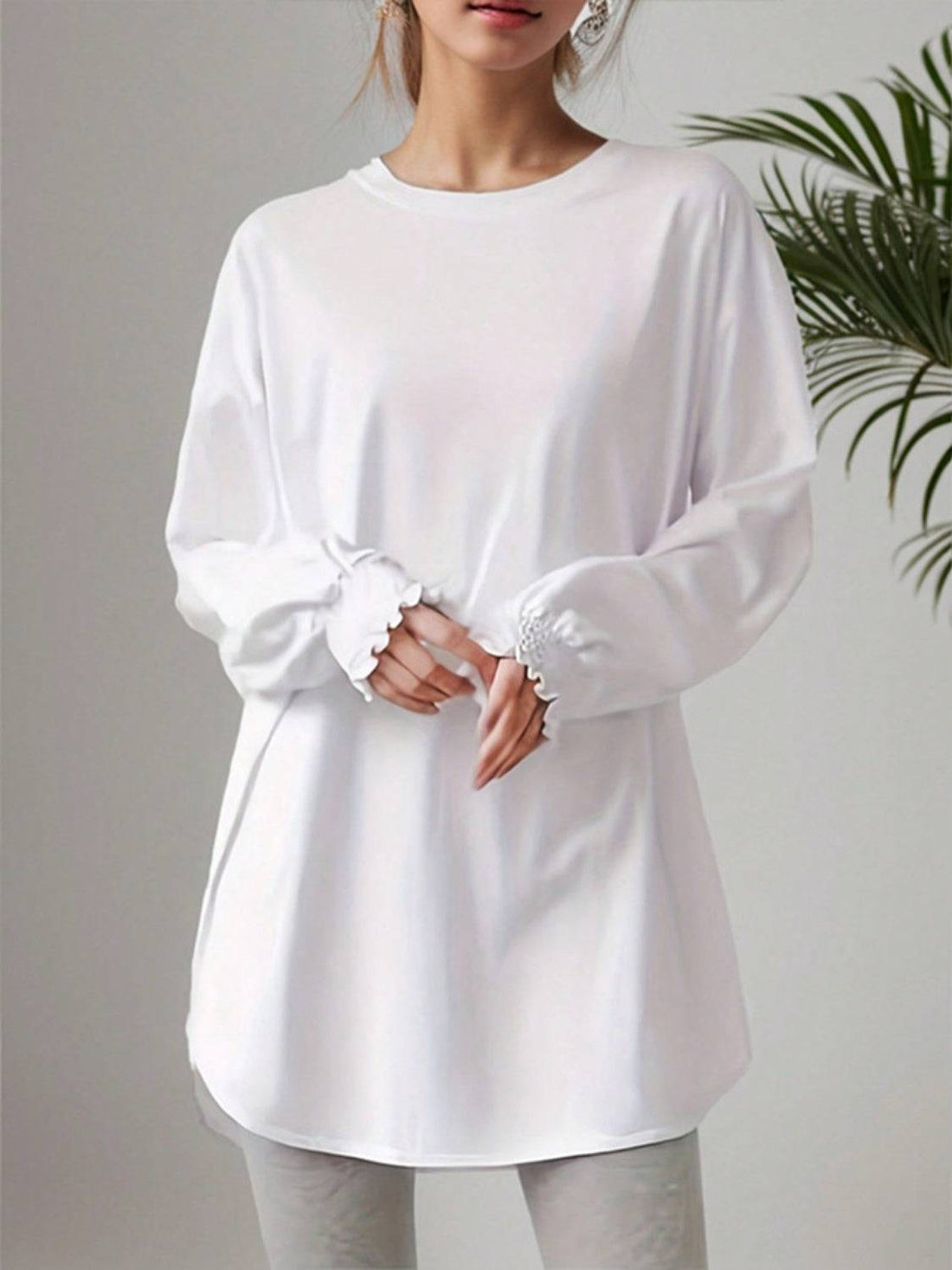 White smocked cuff round neck long sleeve t-shirt front view