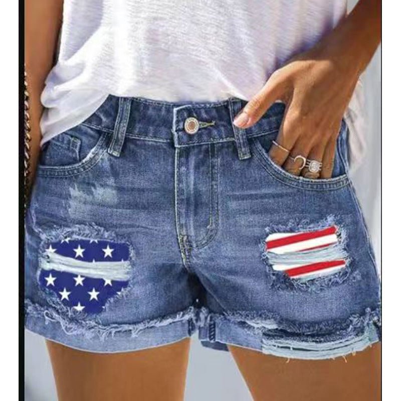 Enge Jeansshorts mit amerikanischem Flaggen-Patch 