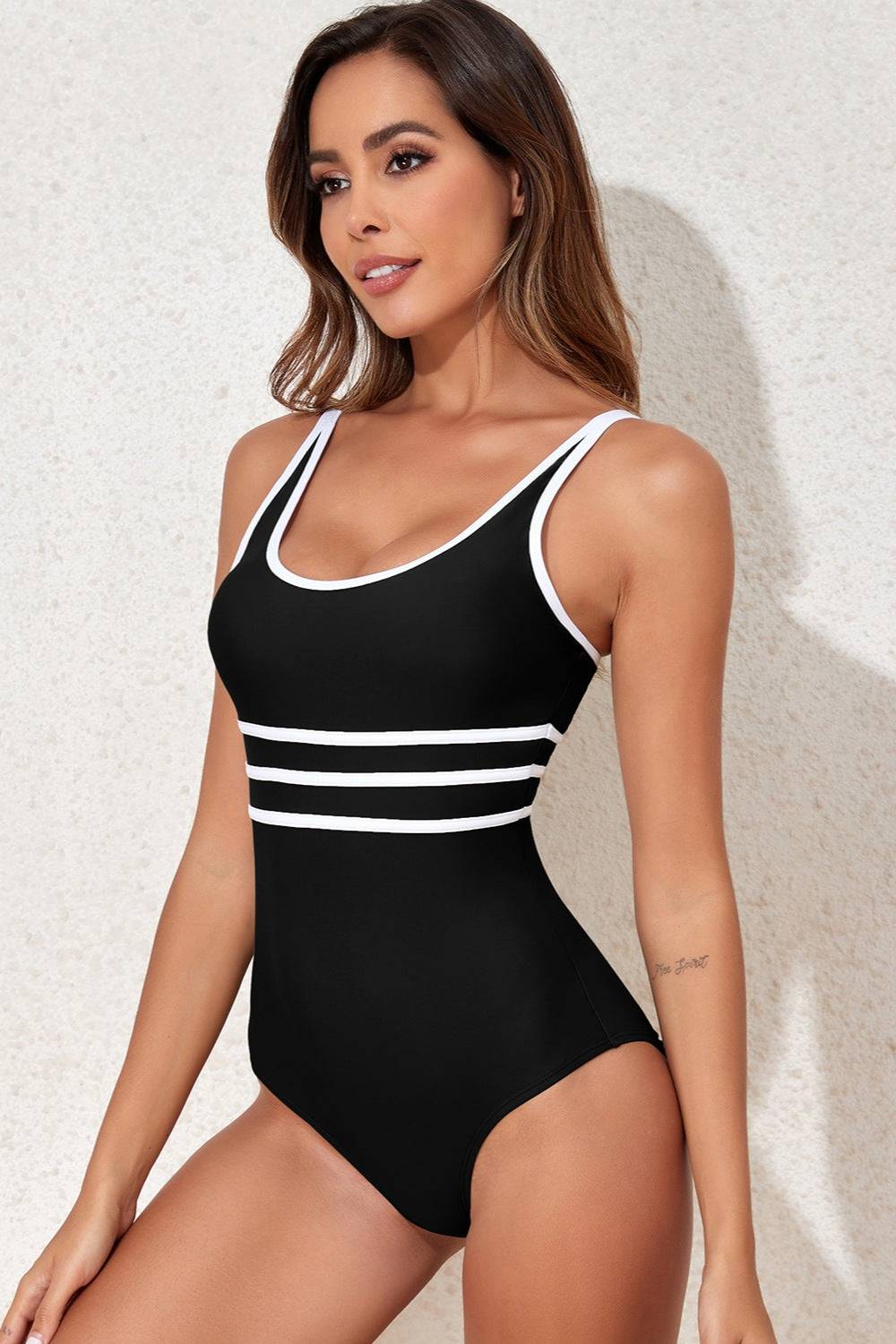 Side view of contrast trim scoop neck one-piece swimwear