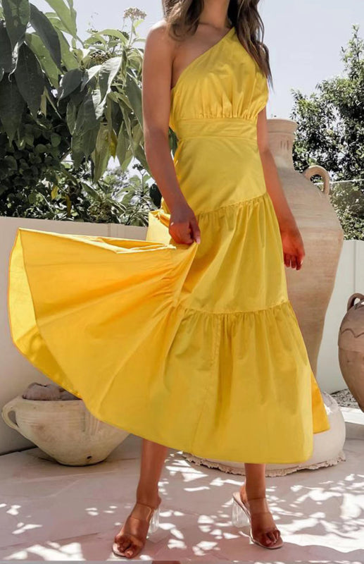 Robe longue froncée à une épaule pour femmes