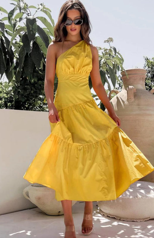 Robe longue froncée à une épaule pour femmes