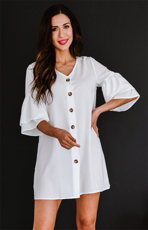 Robe chemise droite à manches évasées et col en V pour femmes