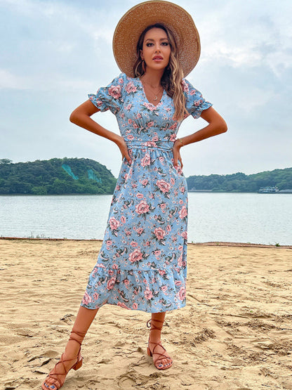 Slim summer European and American seaside holiday women&