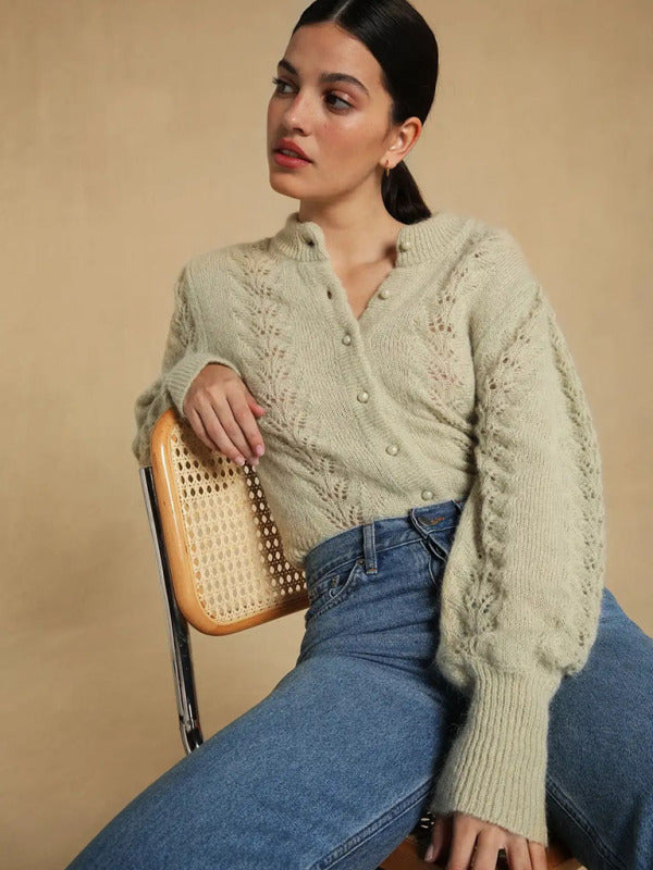 Damen-Pullover mit Rundhalsausschnitt, perlenden Knöpfen vorne und Puffärmeln 