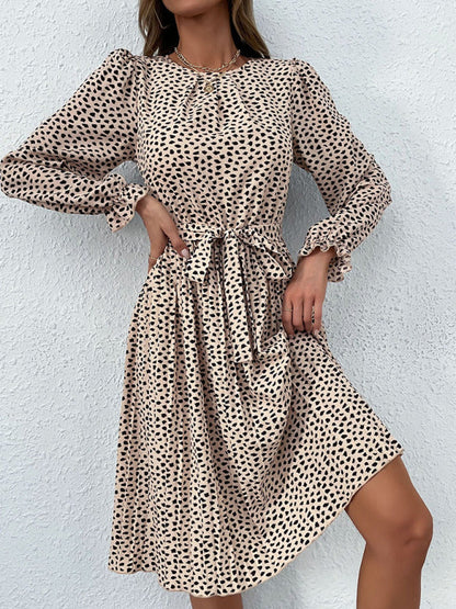 Robe à manches longues imprimé léopard pour femmes avec lien à la taille 