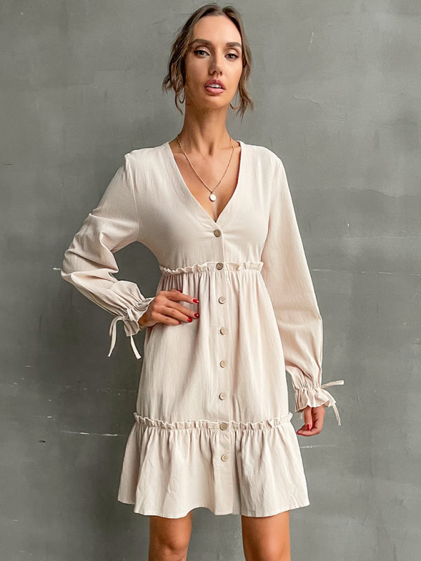 Robe délicate boutonnée à manches longues pour femmes avec volants et attaches aux poignets