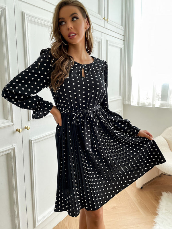 Mini robe de cocktail plissée à manches longues Aline pour femmes avec trou de serrure à l&