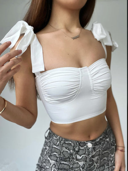 Camisole fine à bretelles sexy plissée et décolletée avec décolleté plissé 