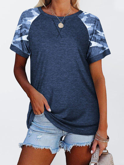 Damen-T-Shirt mit lässigem Camouflage-Motiv und Mosaik-Rundhalsausschnitt und kurzen Ärmeln 