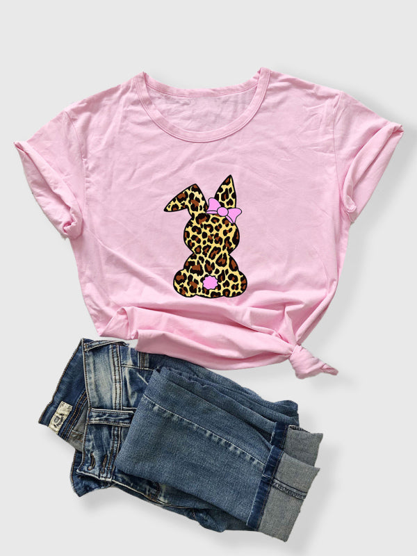 Süßes Rundhals-T-Shirt mit Leoparden-Häschen