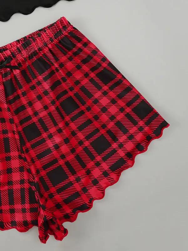 Red plaid printed shorts with scalloped hem detail