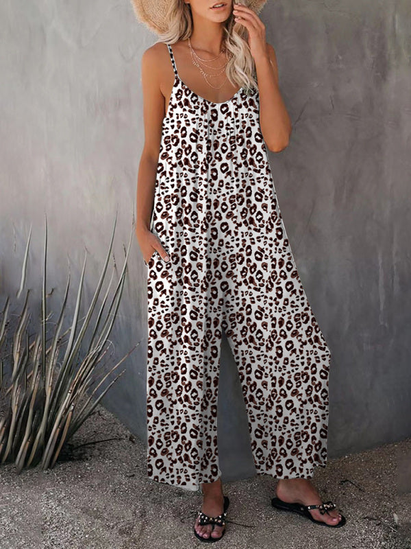 Sleeveless leopard print jumpsuit with pockets, front view