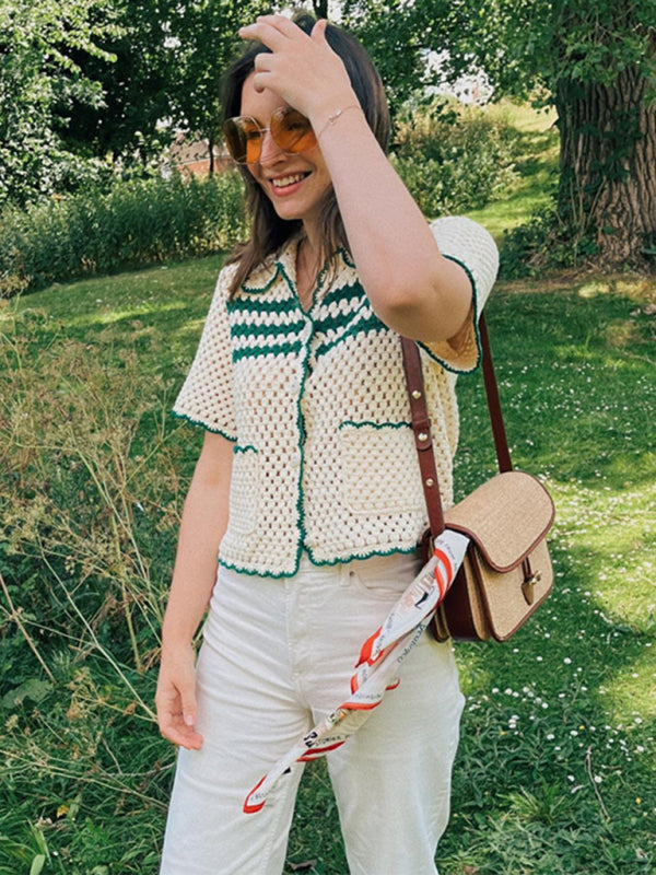 Damen-Top mit gestreiftem Revers und hohlen kurzen Ärmeln