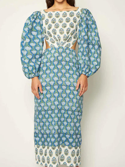 Rückenfreies Kleid mit floralem Kontrast und Laternenärmeln 