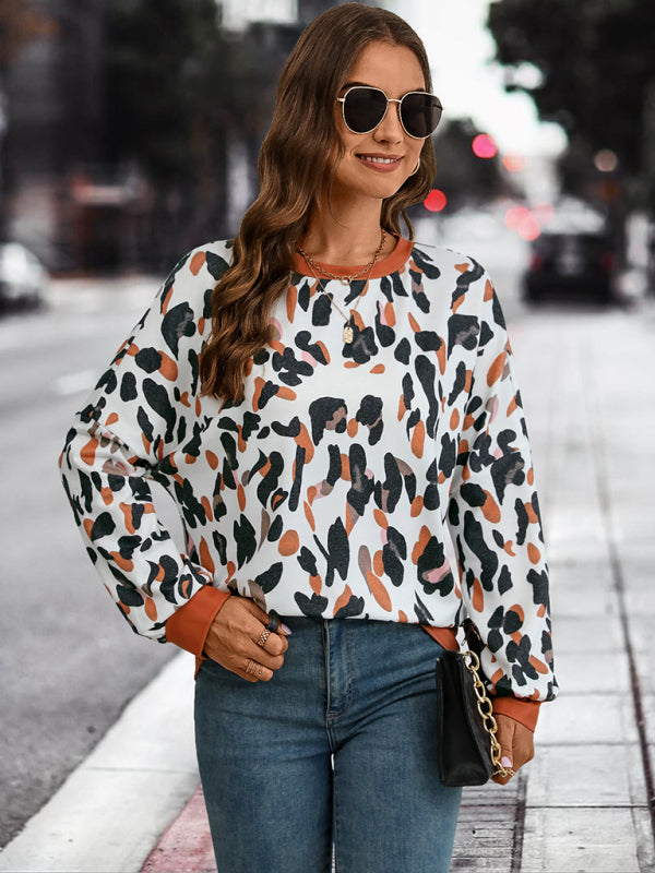 New round neck dropped shoulder lantern sleeve printed top