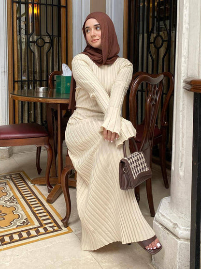 Strickkleid, lässige Taille, Rundhalsausschnitt, großer Grubenstreifen 