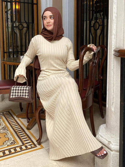 Strickkleid, lässige Taille, Rundhalsausschnitt, großer Grubenstreifen 