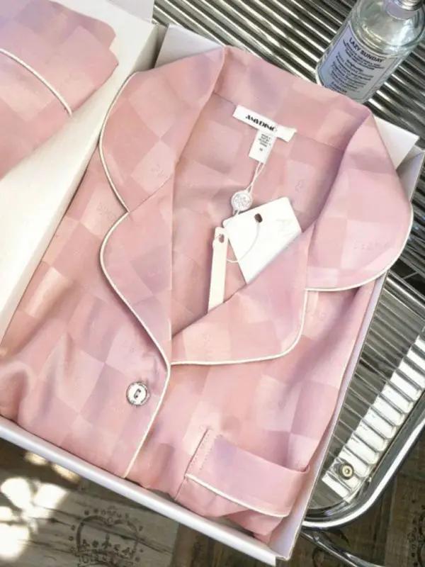 Pink checkered ice silk pajamas with white piping