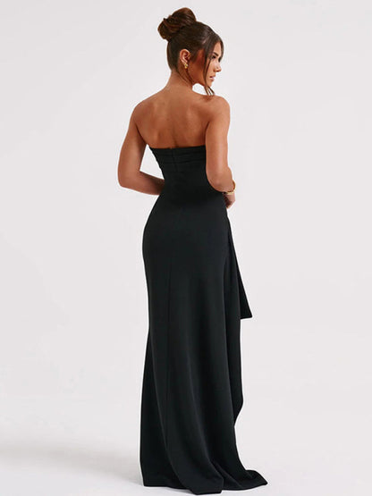 Damenkleid mit U-Boot-Ausschnitt, Röhrenoberteil und hohem Schlitz 