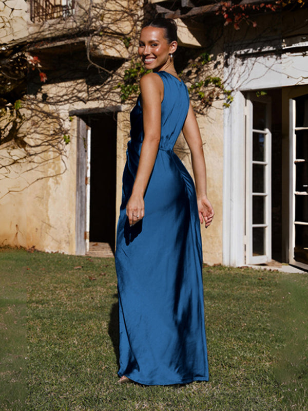 Robe femme sans manches plissée nouée col V 