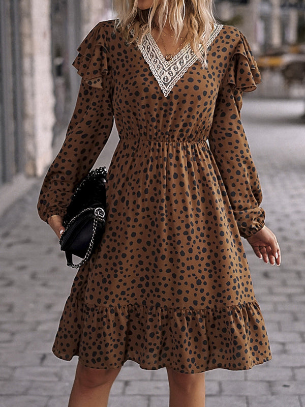 Robe femme col V en patchwork de dentelle à volants 
