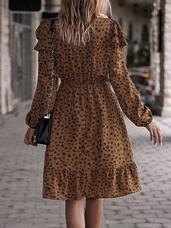 Robe femme col V en patchwork de dentelle à volants 