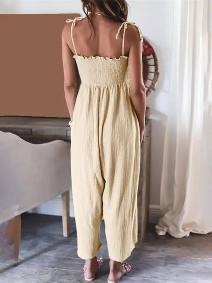 Ärmelloser, gesmokter Jumpsuit mit hoher Taille und Hosenträgern für Damen in Volltonfarbe 