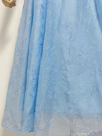 Neues langes Kleid mit trägerloser Taille und Sling-Ausschnitt 