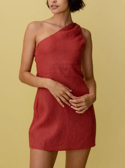 Red one-shoulder casual dress
