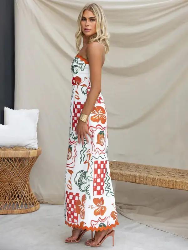 Side profile of breast-wrapped pleated casual printed dress